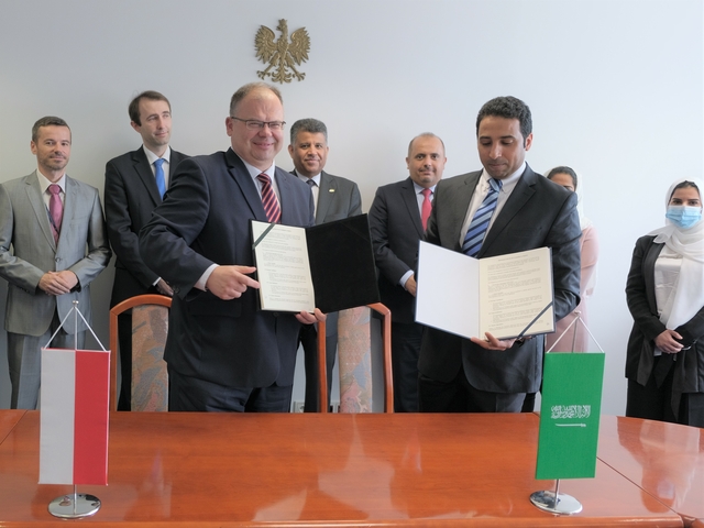 Negocjacie umowy o komunikacji lotniczej między Polską a Arabią Saudyjską